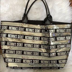 BRAND NEW/NEVER USED Victoria’s Secret bag